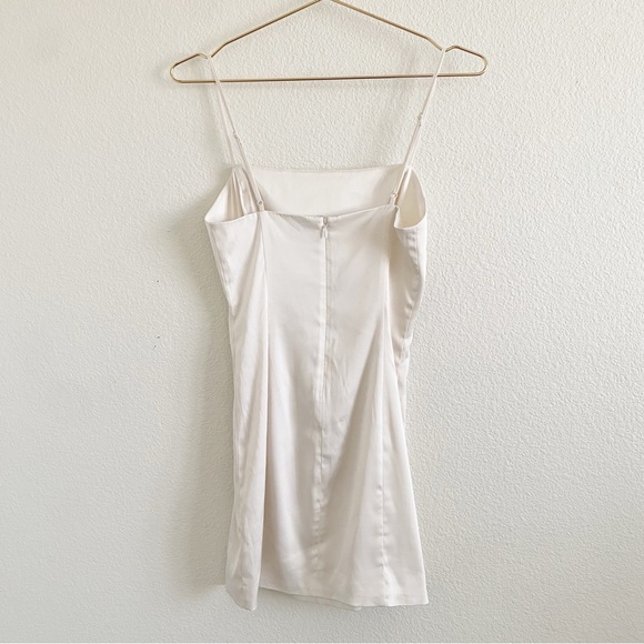 Sunday Best Aritzia Satin Shimmer Slip Dress in Cream 2 - Picture 5 of 8